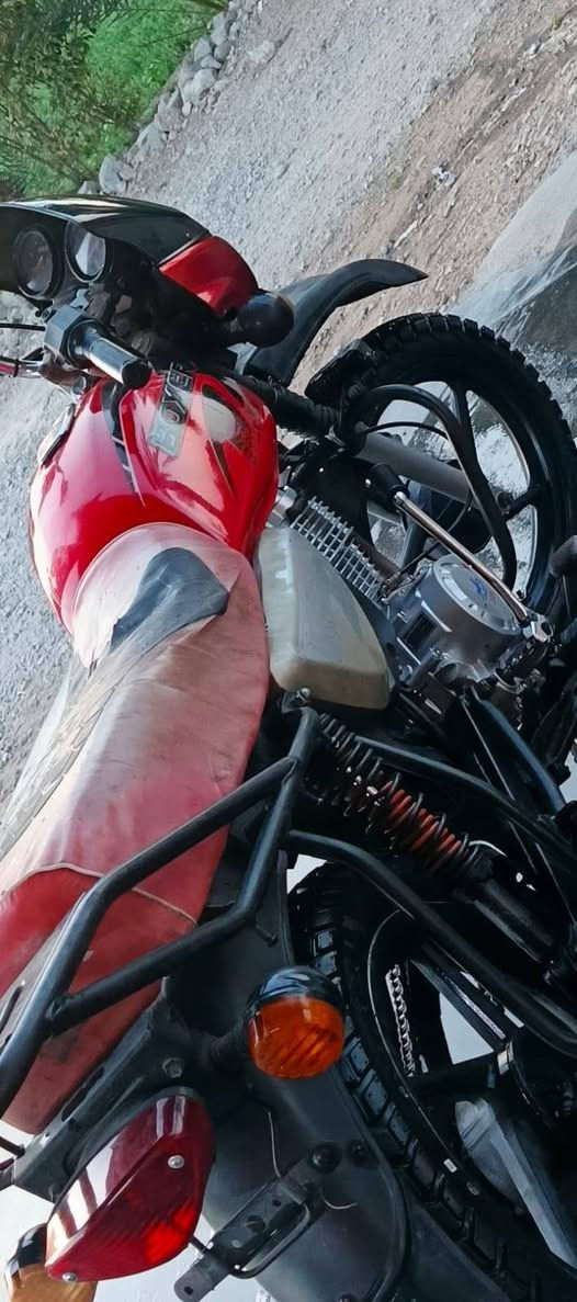 للبيع بوكس 19نضيفه محرك.5 كير مالستوته شاده جديد بالكارتونه قبل شهر شغاله. سلف وهندر كهربائات. شغاله اوراق بيها بيع او مراوس السعر 700 مكاني بغداد التاجي. مكلف بالنشر  ه *********** وبي واتساب
