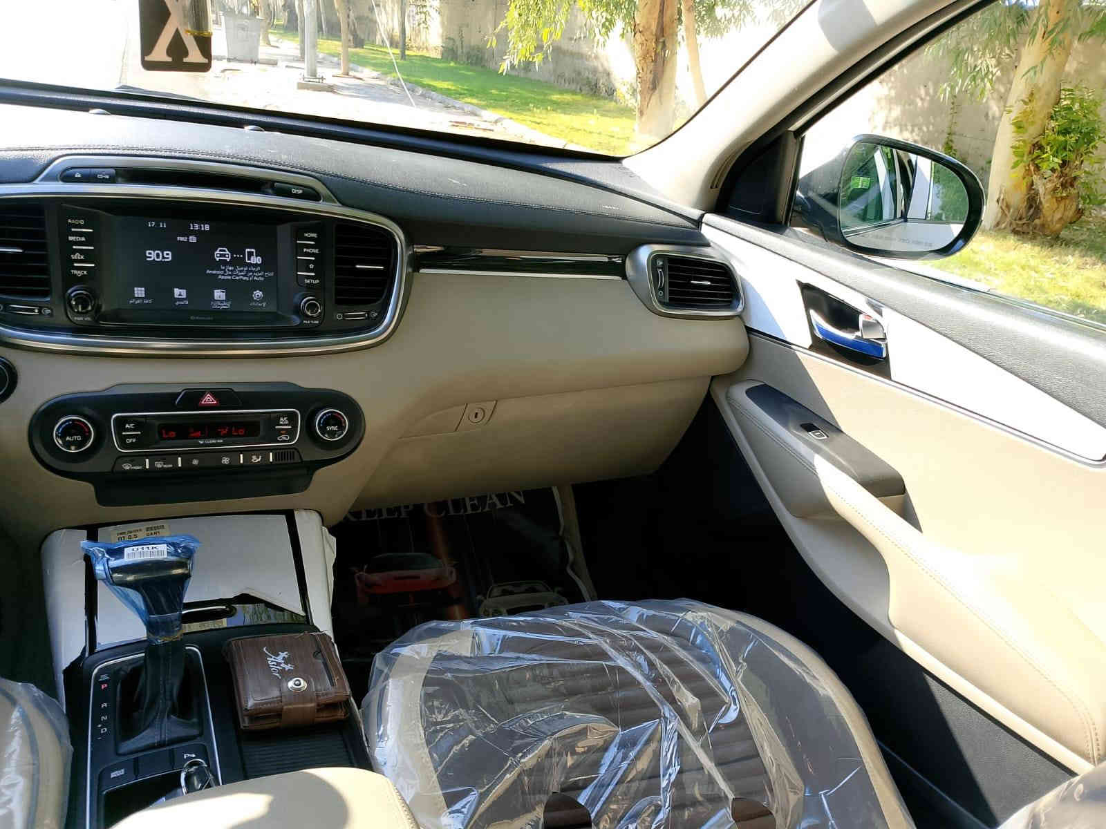 سلام عليكم
لبيع سورنتو 2019 خليجي
السياه تحفه بعدهي بوضع الزيرو 
ماشيه 31 الف حقيقي
مكفوله كفالة عامة حتة الدعاميات حته من الشخط 
كير محرك صدر تخم تاير كله شركه 
المواصفات 
6 سلندر 
7 راكب 3 قطع تبريد 
صندوك كهرباء 
كشنات كهرباء 
بصمه ابواب 
ويل كروم 
بردات خلفيه 
بصمه تشغيل 
حساسات خلفيه + اماميه 
بعد لايلون الشركه بيها او فابلون الشركة كتلوكات الشركة او كل غراض الشركه موجوده
بسمي رقم بغداد الدولي تحويل ثاني يوم 
مكاني بغداد 
شرط اي سونار بل عراق ودي 
***********
