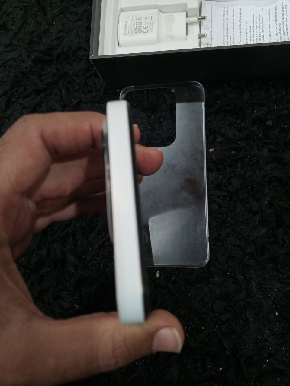 انفنكس هوت 40برو
وجبه ثانيه ذاكرة 256رام16
بصمه مدمجه بالشاشه جهاز جديد كارتون شاحنه كڤر كامل مراوس حسب القناعه ***********
