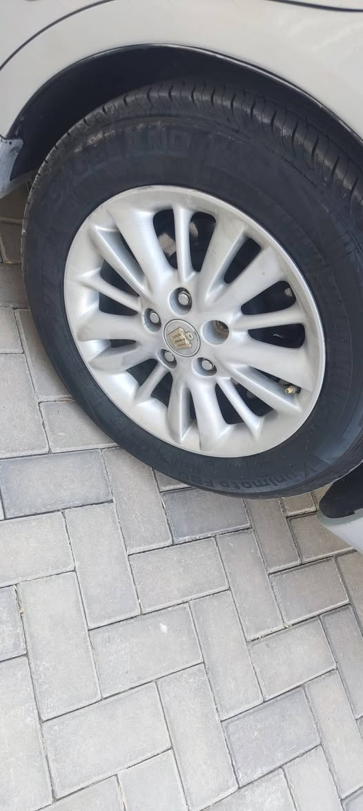 بەناوی خوای گەورە
شاهینە 2005          قوفڵو کۆتایەکەی 41گەڵا 
بەحری بڕاوە   بێ کۆد 
182بێ دووکەڵ  
بێ چاڵ بێ شوخت  سەقفی شوشە 
ناو دەری زۆر جوان
کامل مەسرەف 
تەبریت ساردوو گەرم بەشەرت 
جامی هەڵگیراوە 
یەک هەزاری مەسرەفی تیا نیە 
داعمو لێدراو قرچ بەشەرت 
کەڤەرو شەنسی سەقفو حیزام بەشەرت
4تایە لۆک لۆکی لەژێرایە 
شوێن بڕەوەی چاکراوەتۆ بەپلیت  
ڕۆنی گێڕو ڕۆنی مەکینەی گۆڕاوە  
یەک چرکەی تیا نیە سەیارەکە لۆک لۆکە 
شوێن هەڵەبجەی شەید 
***********
وەتس ئاپ ڤایبەری لەسەرە 
41💸📎
