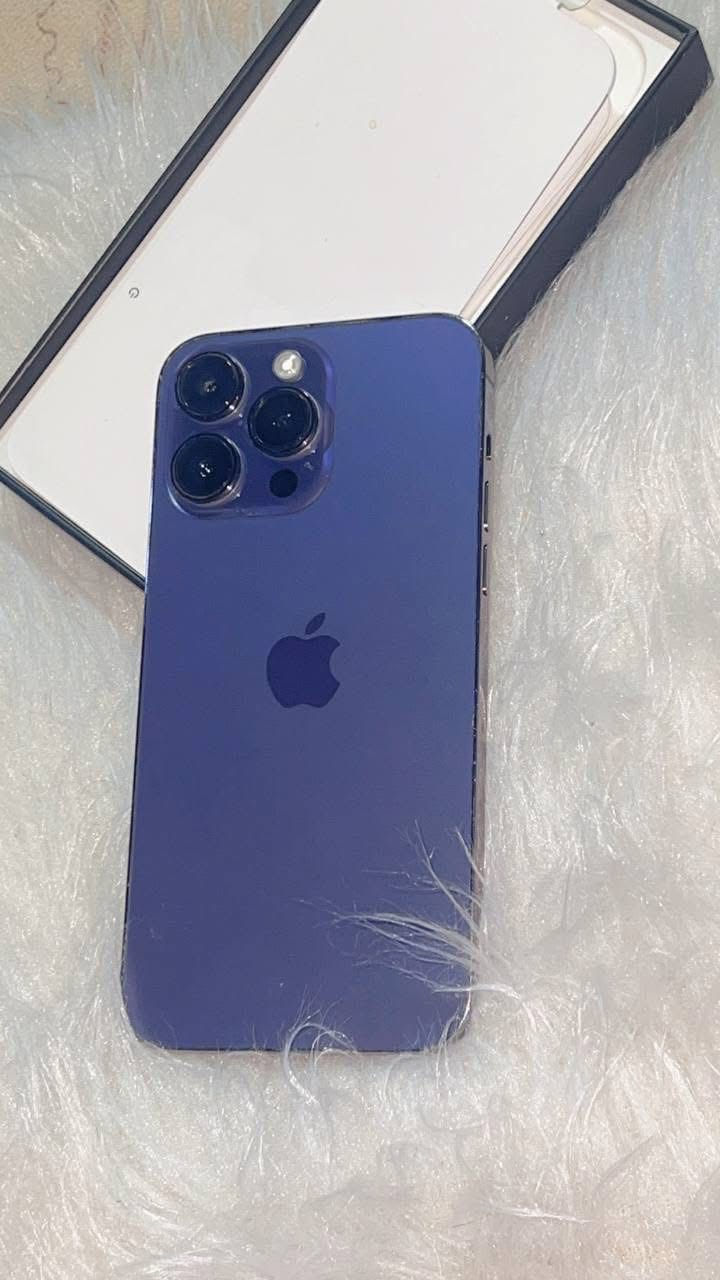 يالله 🧡
ايفون 14 برو ماكس 
ذاكره 256
دبل خط (شريحتين)
بطاريه 100 بلاديه
النضافه مليارر ما بي اي مشكله امريكي 
بي ضمان يوم كامل وتر الجهاز 
للبيع او مراوس ب ايفون السعر 850 الف 
للتواصل ***********. ***********
