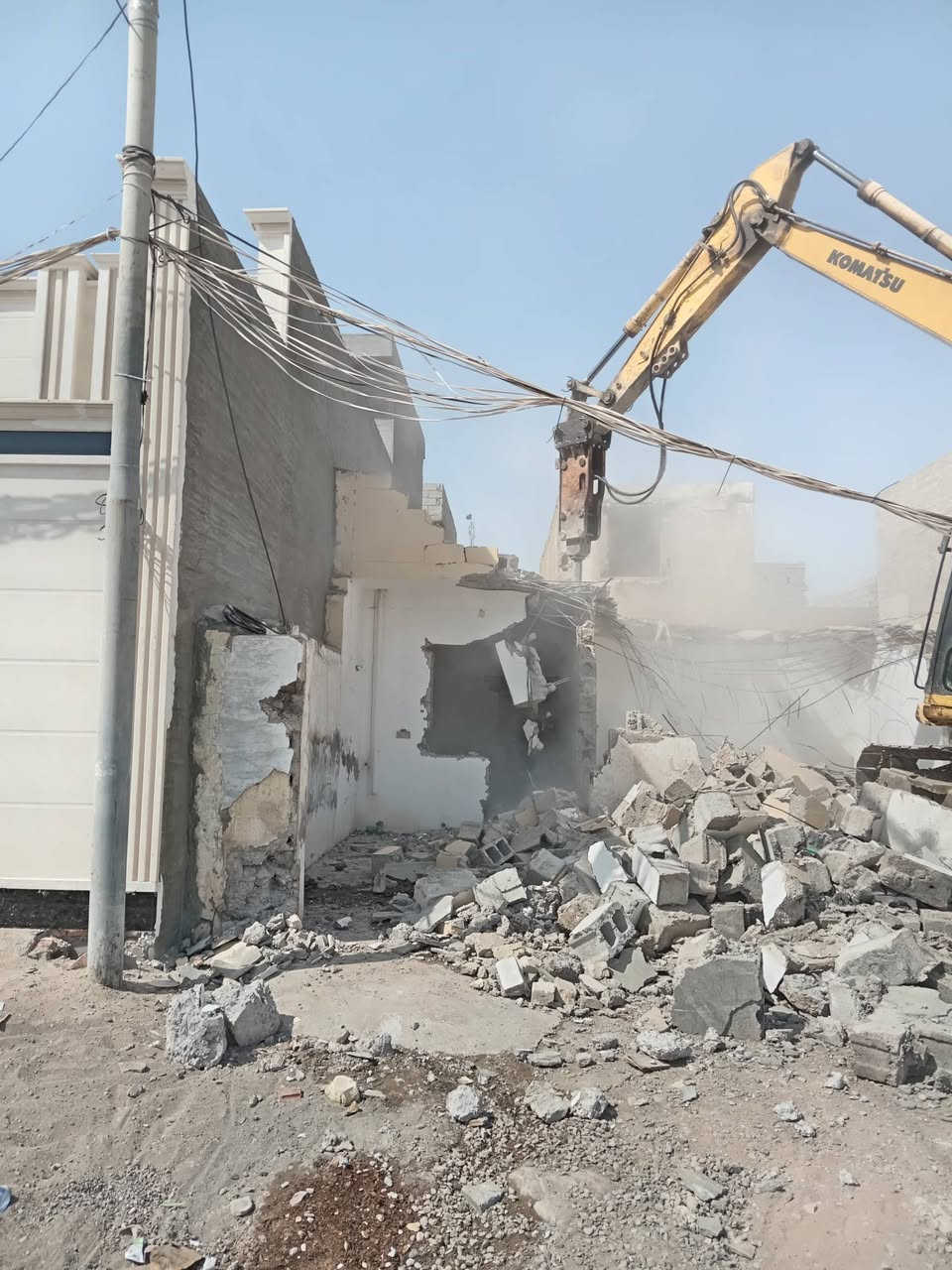 تفليش المنازل وحفر قطع الأراضي و رفع الانقاض وحدل القطعة
للاستفسار الاتصال على الرقم
***********
