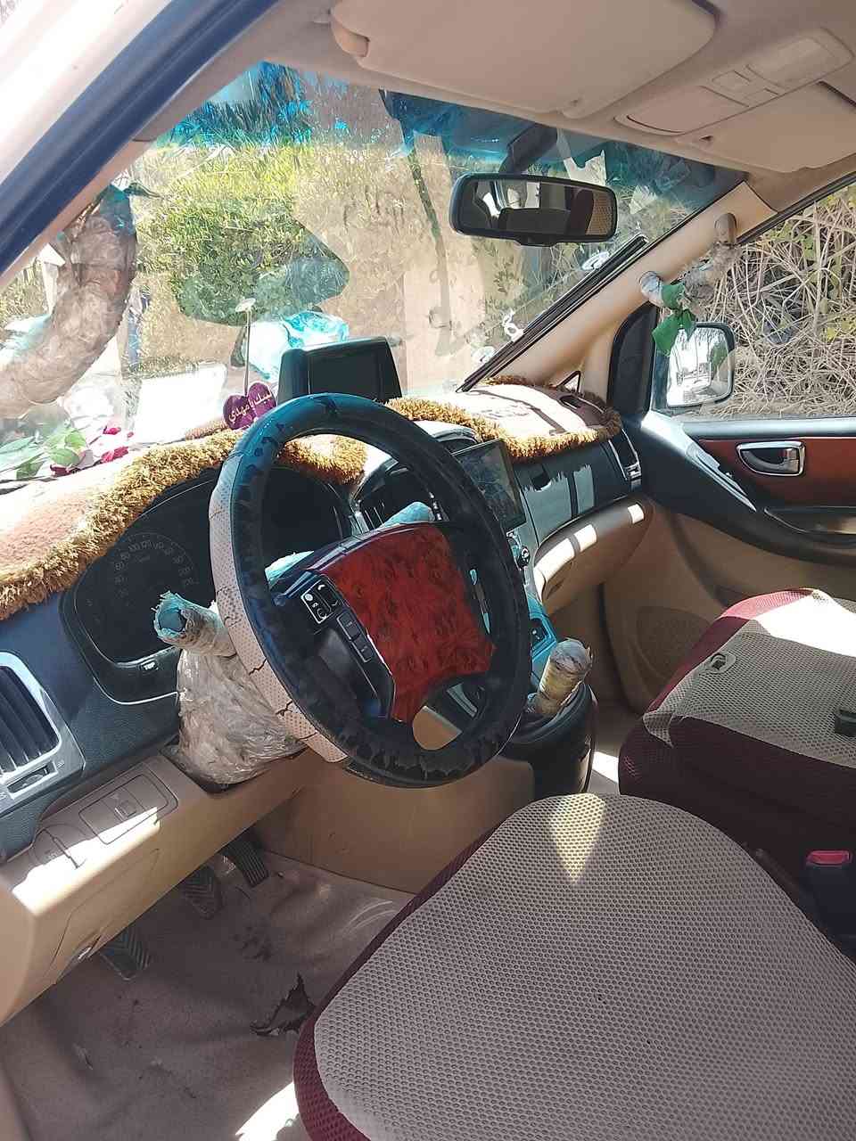 السلام عليكم سياره للبيع ٢٠١٠بسمي شراي يخابرني ***********
