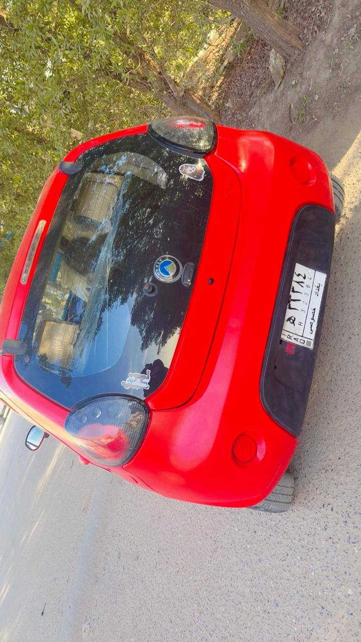 موديل 13 باندا
مصبوغه عام اثر شخوط بسيطه مابيه اي شي 

مكاني المشتل وكدامكم الصور دوشمه شاشه سياره نضيفه 

***********
