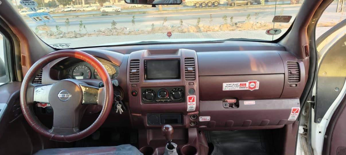 سلام عليكم
البيع 

نسان نيفارة

موديل ٢٠١٢ متجاية مصبوغة عام  شواصي مكفولة

رقم دهوك  بسمي سعر ٨٣ بهة مجال قليل  مكان نجف

مبايل ***********. او ***********
