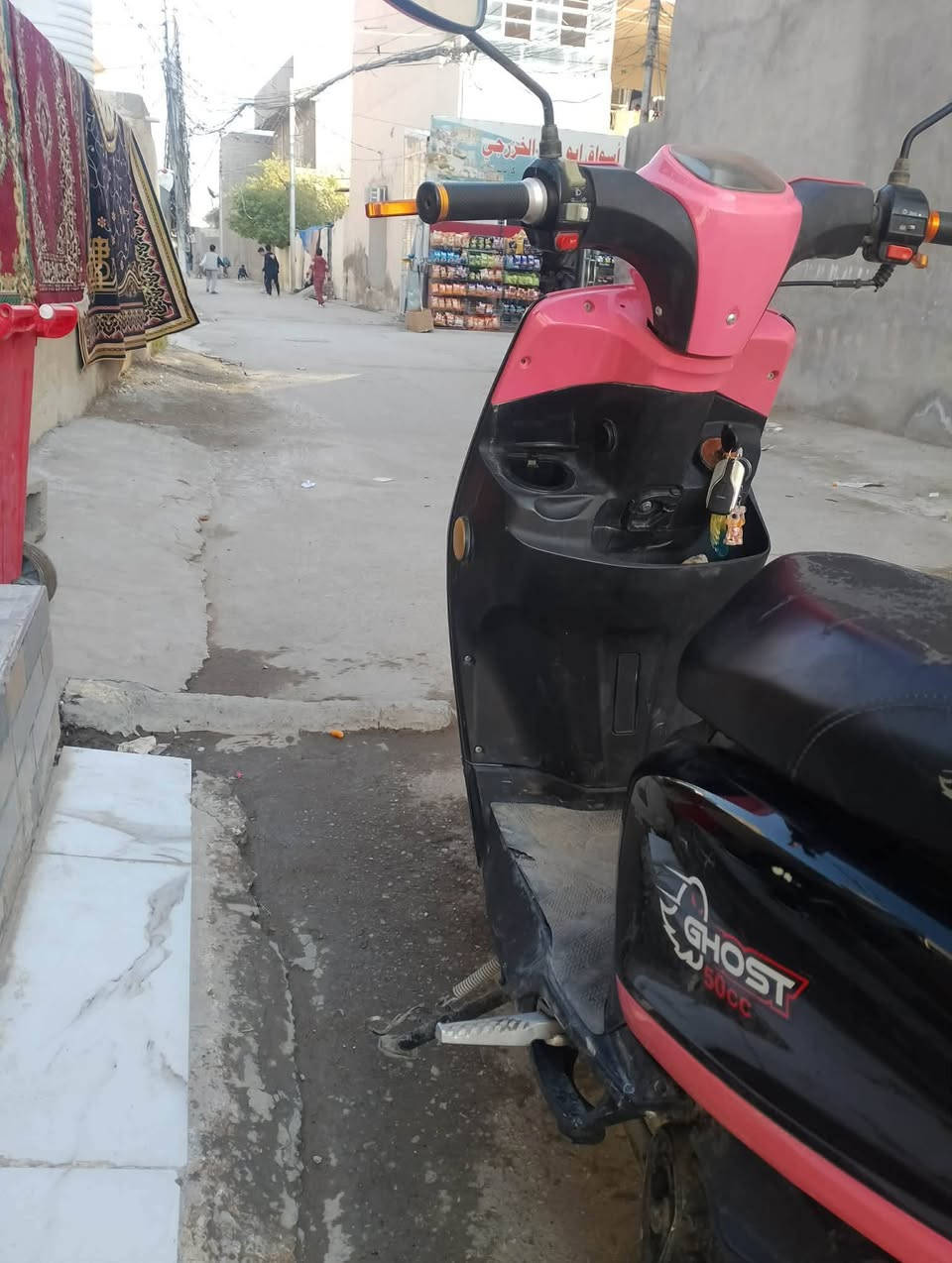 دراجه للبيع الدراجه نضيفه خير من الله تشغيل عن بعد جهاز انذار مكينه ما مفتوحه كهربائيات كلها شغاله 400 وبيها مجال الرقم  ***********
