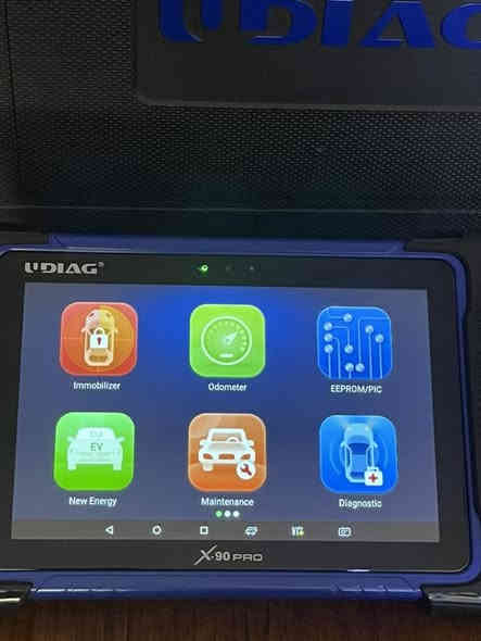 X90-PRO UDIAG
مفعل صارله سبوعين 

مميزات الجهاز:

1-حجم الشاشة 10 انج
2-فحص ذكي
3- دعم جميع انواع السيارات
4-تصليح الايرباك كراش
5-برمجة eeprom
6-برمجة مفاتيح وبصمات
7-يحتوي على اكتف تيست
8-يحتوي على لايف داتا
9-برمجة الاون لاين مع فيشة باس ثرو 
10-يدعم فحص السيارات الهايبرد والكهربائيه EV
11-يدعم رفع وتزيل عداد الكيلومتر 

 مع تحديث لمدة ثلاث سنوات 
السعر 630 الف ويوجد توصيل 

 بي واتساب ***********
