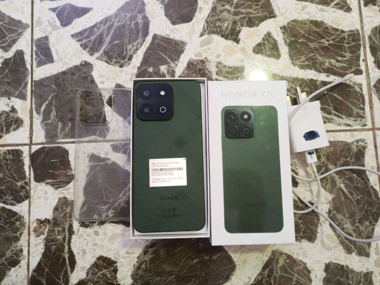 سلام عليكم  جهاز نوع HONORX7c بعده نضيف وجديد معنه الكلمه جهاز كلشي ماامبدل بي لا شاشه ولا بطاريه ولا اي شي بعده شركه جهاز ذاكرته 250 صورته حلوة واضحه 

جهاز تفحص وتاخذ بعده بمنعه الكلمه جديد 
ونضيف وشحنه قوي اقل شي نص ساعه  يقبط وتجي وتشوف بعينك 

جهاز استخدامه شهر و 12يوم 

السعر خاص مو شراي لا تجي ؟❓


**إذا كنت صاحب هذا الإعلان وتريد حذفه لأي سبب، رجاءا أرسل رسالة إلى الدعم الفني**