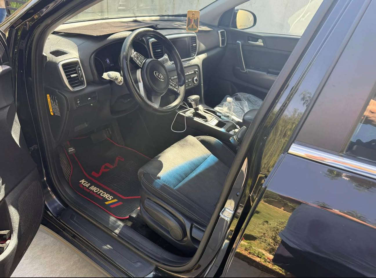 كيا سبورتج موديل 2021 حادثها بنيد فقط ماشيه ٦٤ مابيها اي نقص بيع مستعجل مواصفات نص فول تحديد مسار رادار شاشه جبيره تحكمات جهتين ٣ انضمه قياده مكان السياره البياع 

تلفون *********** بغداد, العراق
