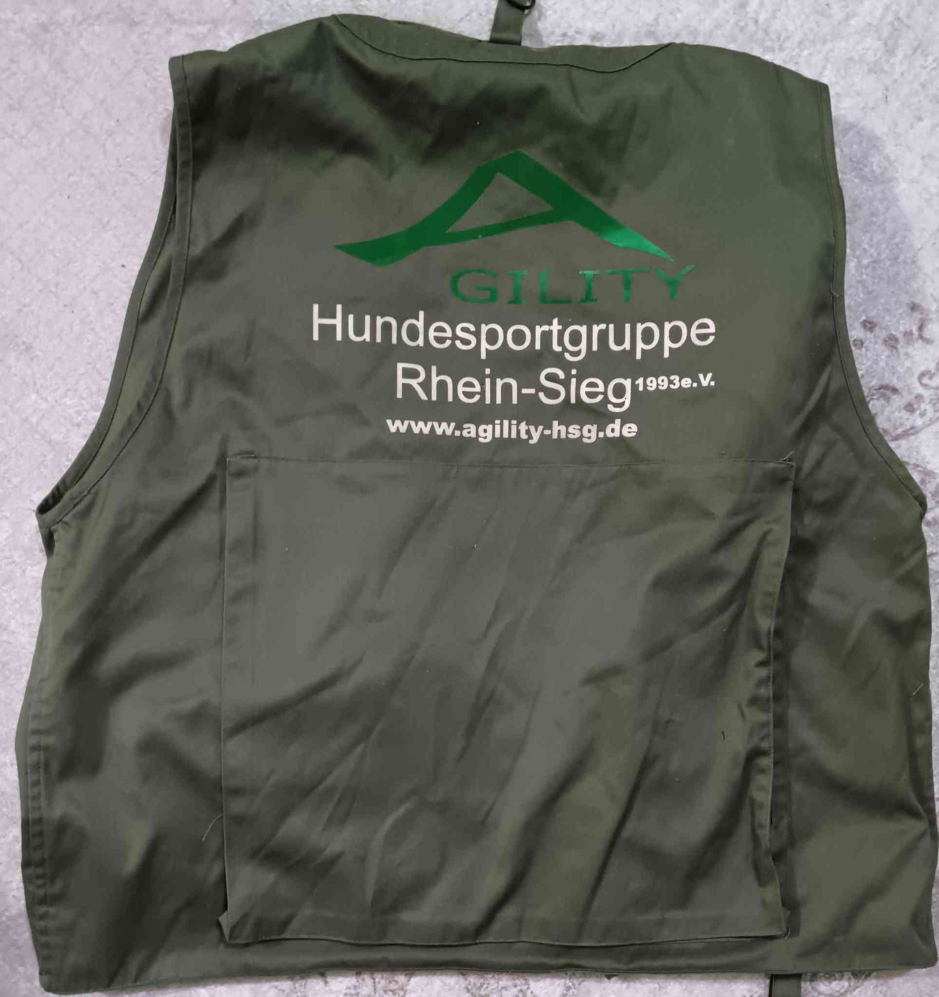 يلك ماركه اوربي خامه كتان قياس اكسين لارج يلبس وزن من١١٠ الى ١٢٠ كيلو سعر ٢٥ الف


**إذا كنت صاحب هذا الإعلان وتريد حذفه لأي سبب، رجاءا أرسل رسالة إلى الدعم الفني**