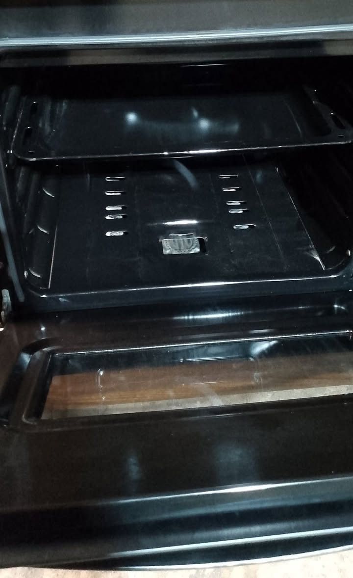 السعر 85 نظافه فول  للبيع  او معارض مع طباخات تعبانه والفرق حسب الاتفاق والقناعه 
طباخ  عيون وفرونه تاخذ شرط التشغيل جدا نظيف كلو شغال شرط 
نظام بواري 
نظام الفرن خطين 
يارمجه الشرقيه الاولى 
*********** واتساب واتصال 
*********** اتصال 
اذا عندك معارض دزلي صورو عالواتساب عالكورك بي واتساب
