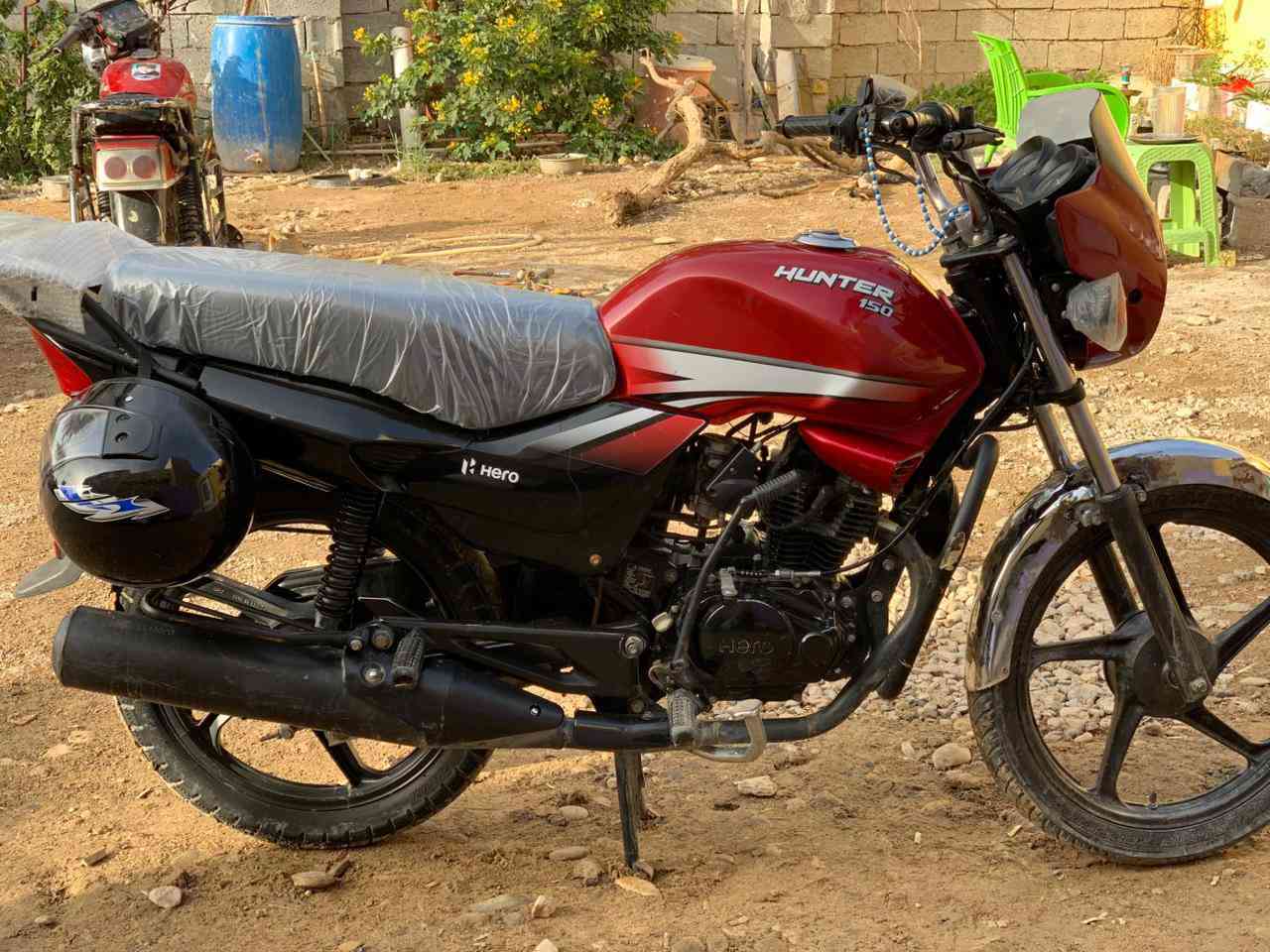 هيرو20 اوراق اصولي دراجه نضيفه
 شوفت عينك بلصور
مبدله بوش وبستم اصلي شرط
 ولباقي كله كفاله
السعر1,350 للأتصال*********** او واتساب
