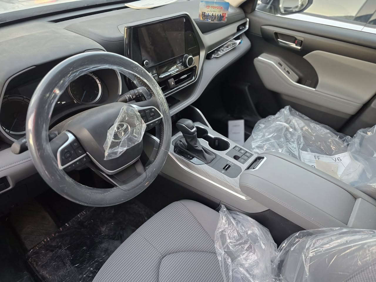 ✨🚘 وصول جديد 2026 🚘✨

🔥 تويوتا هايلاندر GLE هايبرد 2026
🇸🇦 وارد عبد اللطيف جميل – سعودي

سيارة عائلية متكاملة تجمع بين الفخامة، الراحة، والقوة مع أحدث تقنيات تويوتا.

🔹 المواصفات:
✔️ محرك 2500 CC هايبرد اقتصادي
✔️ نظام دفع رباعي AWD
✔️ فتحة سقف سلايد
✔️ باب خلفي كهربائي (صندوق)
✔️ رادار أمامي
✔️ مانع تصادم
✔️ نظام الحفاظ على المسار
✔️ جنوط رياضية 18 إنش
✔️ مقعد السائق كهربائي
✔️ شاحن موبايل لاسلكي
✔️ بردات خلفية في الأبواب
✔️ مرايا كهربائية
✔️ عدادات ديجيتال
✔️ حساسات امامية وخلفية
✔️ شاشة وسطية مع كاميرا خلفية
✔️ داخل صاج ملكي 2026 جديد ✅
✔️ وباقي المواصفات المعروفة من تويوتا.

💰 السعر: الرد تلقائي 📮
يرجى التعليق برقم (1)

📍 العنوان:
بغداد – معارض البياع / الشارع الرئيسي

📞 للتواصل:
*********** 📲
*********** 📲
*********** 📲
*********** 📲
*********** 📲

#تويوتا #هايلاندر #Highlander #هايبرد #سيارات_بغداد #معارض_البياع #تويوتا_العراق
