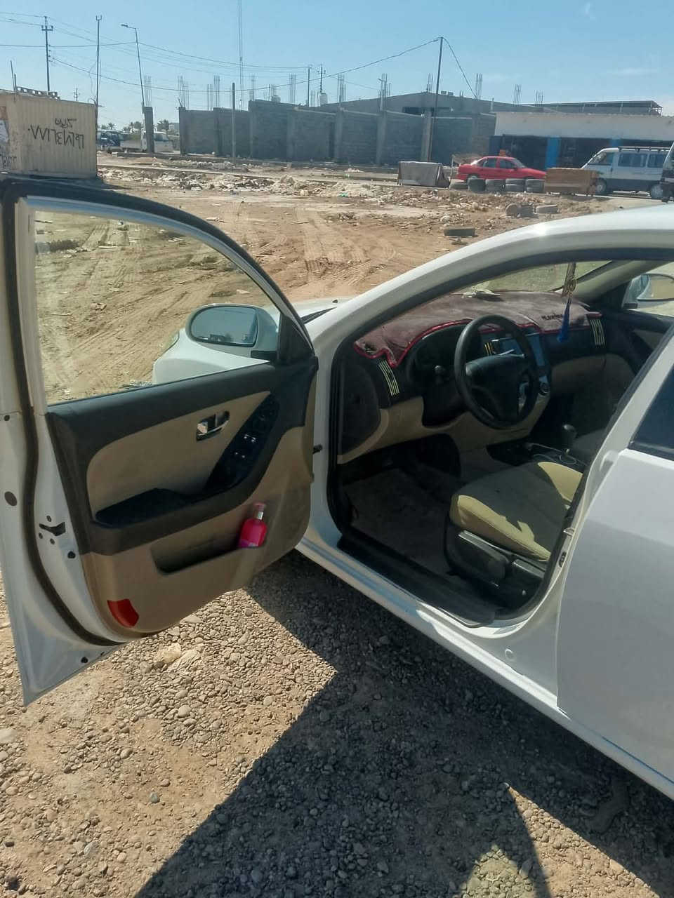 ***********النتره 2010خليجي  محرك 1600رقم بغداد نكليزي بسمي صبغ فقط جاملغ خلفي جهت سايق سعر 109
