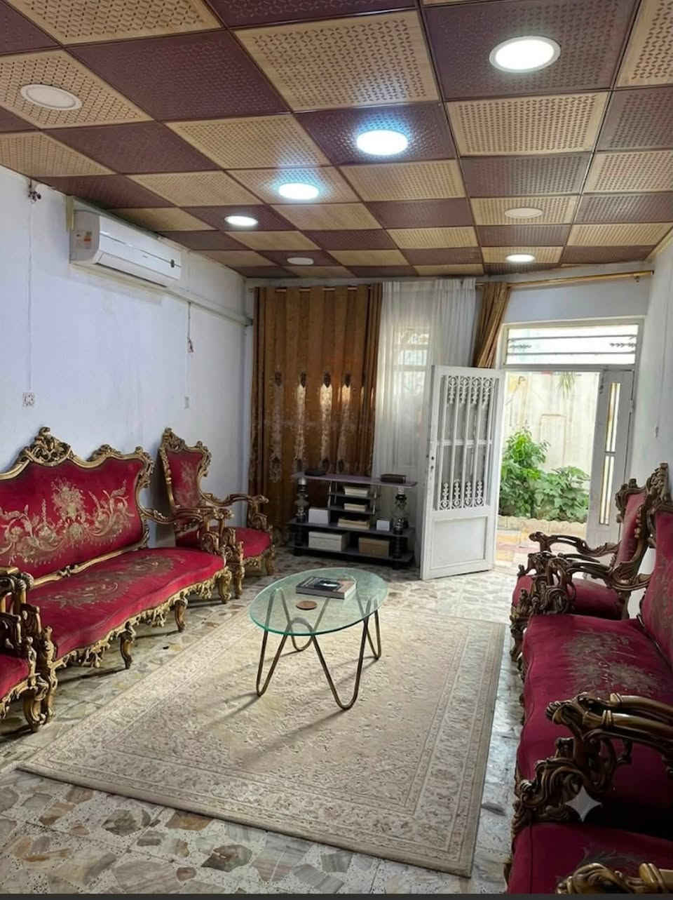 بيت للبيع – طابو صرف

▪️ المساحة: 120م
▪️ الموقع: حي ميسان – قطاع 23 – شارع عودة – قرب روضة البنفسج (بلفرع)
▪️ عرض الشارع: 8 متر
▪️ يحتوي على: غرفتين – صالة – مطبخ – استقبال – حديقة صغيرة

💰 مطلوب لمصرف الرافدين: 50 مليون
💰 المقدمة: 70 مليون
💰 والباقي المشتري يسدده للمصرف ٤٥٠ شهر

السعر الكلي: 120 مليون

للاستفسار مراسلة خاص.


**إذا كنت صاحب هذا الإعلان وتريد حذفه لأي سبب، رجاءا أرسل رسالة إلى الدعم الفني**