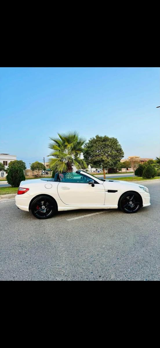 للبيع
MERCEDES BENZ SLK 250 AMG
مرسيدس بينز وكاله شركة اربيل ضمان دولي
موديل : 2012
ماشية : 170 الف كيلو
محرك : 4 سلندر بانزين 20 تيربو * نفس E class المرغوب
رقم : اربيل دولي الجديدة تحويل مباشر 100
السيارة فول فول اعلى فئة AMG
سقف كشف متحرك • داخل احمر بلادية • بيبان بصمة • بصمة التشغيل • بريك لمس واوتو هولد • سماعات HARMAN
كشنات خزن وحضن وفول تحكم كهربائي • دواخ AS
ليد بلاد • ويل تو سايز • سقف تفتح وتنسد بريموت سويج .. وبعد كلش اهواي مواصفات ممذكورة 100
各号号号号行行子
中水水
كير ومحرك وكهربائي وتبريد وصدر وحدادية وتخم تاير كله جديدة توني مسويله سيرفز وادامة كامل يعني جاهزة
فحص وهزة ورقم وسنوية جديدة وتحويلها نفس يوم السيارة بي فقط قطعتين بخ اثر طخة لا حادث لا داخل كله بشرط وبيها سونار مال فحص اليوم مسوي حتى تجي وتشوف ونفس
الحجي وتدلل
مكان السيارة : بغداد
 الارقام التالية:***********
بيع او مراوس
