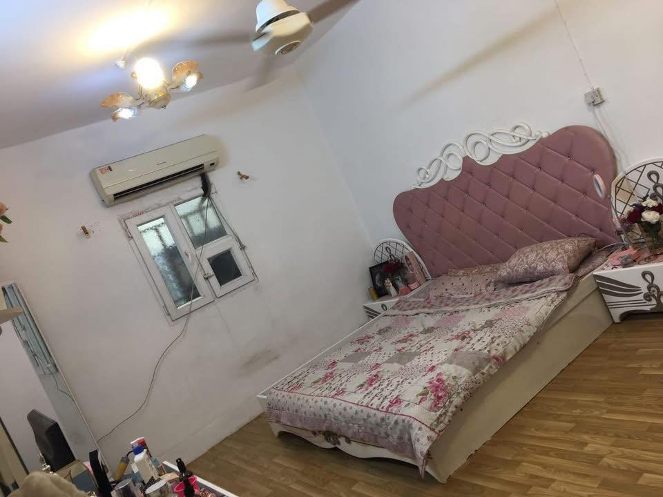 (1673)
دار للبيع 200 متر طابقين طابو صرف موقع مميز جداً على شارع عريض 

محتويات البيت/ 3 غرف نوم و هول و استقبال و مطبخ و صحيات و كراج 

الموقع/ حي الخضراء مقابل انشائيات ايمان 

السعر/ اضغط الرابط 
https://t.me/AlFayslrealestate***********/3045

__________________________

للاستفسار مراسله الصفحة على 
الرسائل الخاصه 

‌‎او الاتصال بالارقام⬇️📞 
***********
***********

او زيارة ⬇️⬇️⬇️

(( مكتب الفيصل))

📍 كركوك/ نهاية شارع القدس /
(مجمع فلوريا) قرب من مصرف اهلي العراقي 

او 
مشاهده صفحات المكتب على 

(فيسبوك) https://www.facebook.com/profile.php?id=100066592845440&mibextid=LQQJ4d

(تلكرام) https://t.me/AlFayslrealestate***********

(انستكرام) https://instagram.com/al_faisal.iq

 ___
‌‎🏡 الفيصل للعقار_AL FAYSAL 🏡
‏AL-FAYSAL (Real estate & Contracts)

* نستقبل جميع عروضاتكم السكنية 🏠 والتجارية 🏡 بكافة مناطق كركوك
