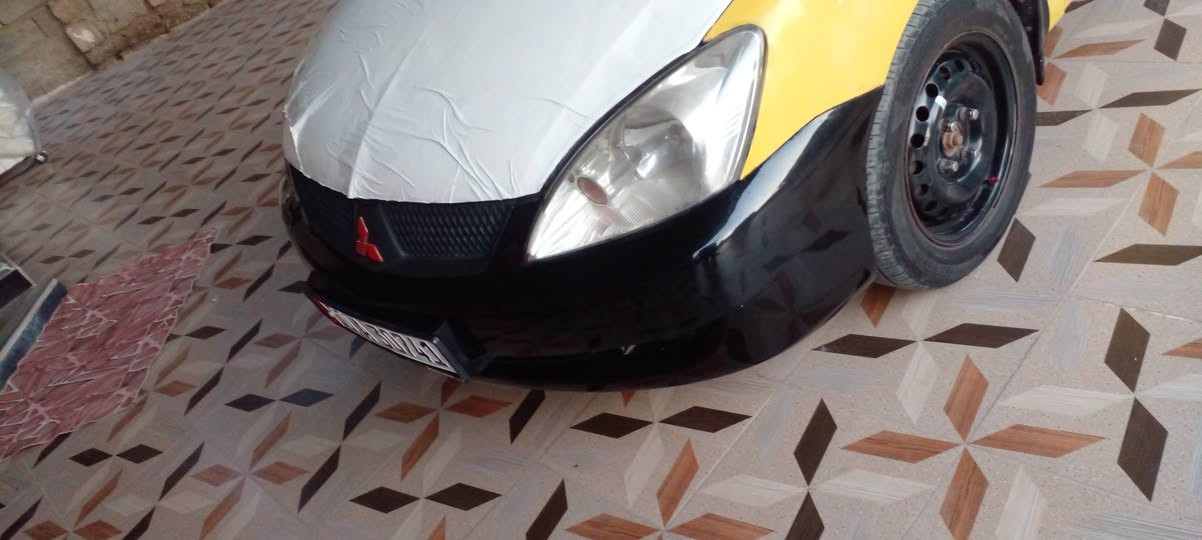 السلآم عليكم سيارة لانسر موديل ٢٠٠٩رقم ديالى مشروع وطني رقم جديد هزة جديدة السيارة جديده تحويل ثاني مكينة ٢٠٠٠ لا صرف لاتبخير تبريد شغال صدر٨٠ بلمية بسامينة تحويل اشوكت ماتحب بيها مكانات صبغ  مكان السيارة ديالى بعقوبة  السعر المطلوب ٦٣وبيهة مجال للطيبين رقم التلفون ***********
