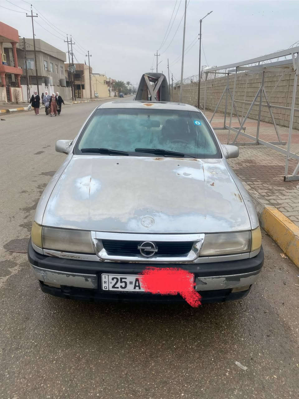 أوبل فكترا للبيع موديل1989  حجم ٢٠ كير اوتوماتيك رقم كركوك وجديد(انكليزي) مشروع وطني سنويه لحد 2029  وبي بطاقه بانزين وكهربائيات كله شغال وسلايت كهربائي وجامات امامي كله كهربائي ومرايات كهربائي وصبغ ماله بلادي رصاصي 
سياره مابي ضربه  وكير ومحرك مابي عيب 
صدر جديد  ومكينه مابي بخار وكير قطره عيب مابي 
سياره مايصرف بانزين هوايه نوزلات نظيفه وايرفرو وآيسي مابي عيب 
سعر ٣٥ ورقه وبي مجال بسيط للطيبين 
ولاستفسار خابر رقم ***********
***********
