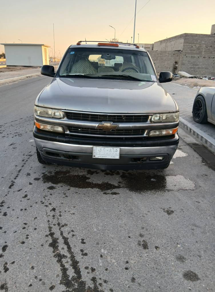 سلام عليكم  يوكن  للبيع  موديل  2003 بغداد  خصوصي   سيارة مكفوله  من مكينة  وكير  ومن الاصوليات السيارة  كهربائيات و حداديه  100%100  تبريد ثلاث  قطع  ثلج 
ملاحظة  : الاكسن بيه صوت  
السعر  : 115 وبيها مجال 
المكان  البصره 
 رقم الهاتف  :***********
***********
