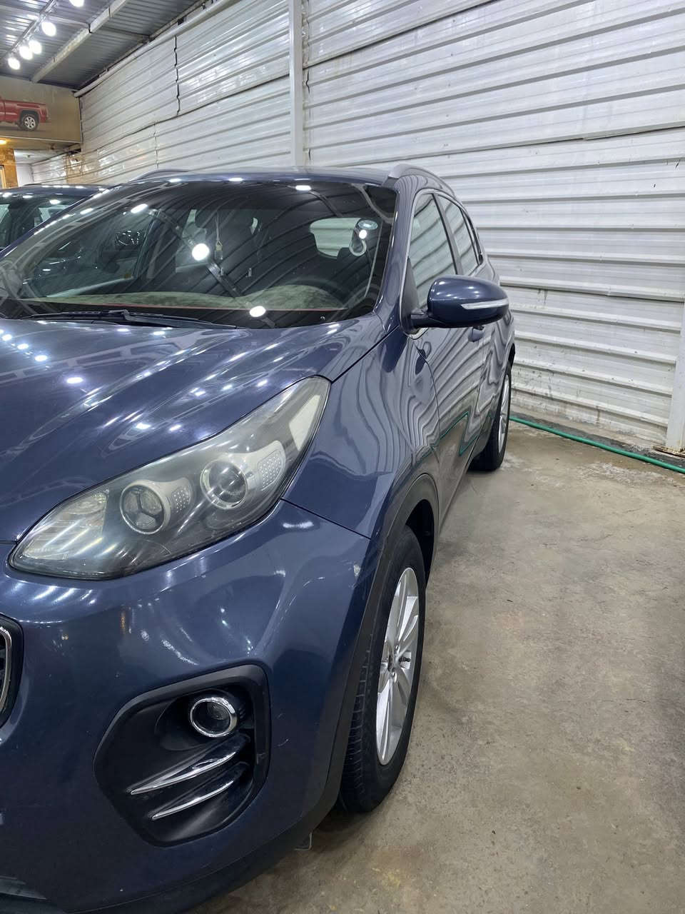 كيا سبورتج خليجي موديل 2018 رقم اربيل بيها قطعتين صبغ بدون تبديل وشوية بارد مكينة 2000 دوش كير محرك كفالة ماشية 198 الف السونار مرفق بالمنشور  مكان السيارة بغداد الكريعات. السعر 157$
***********
