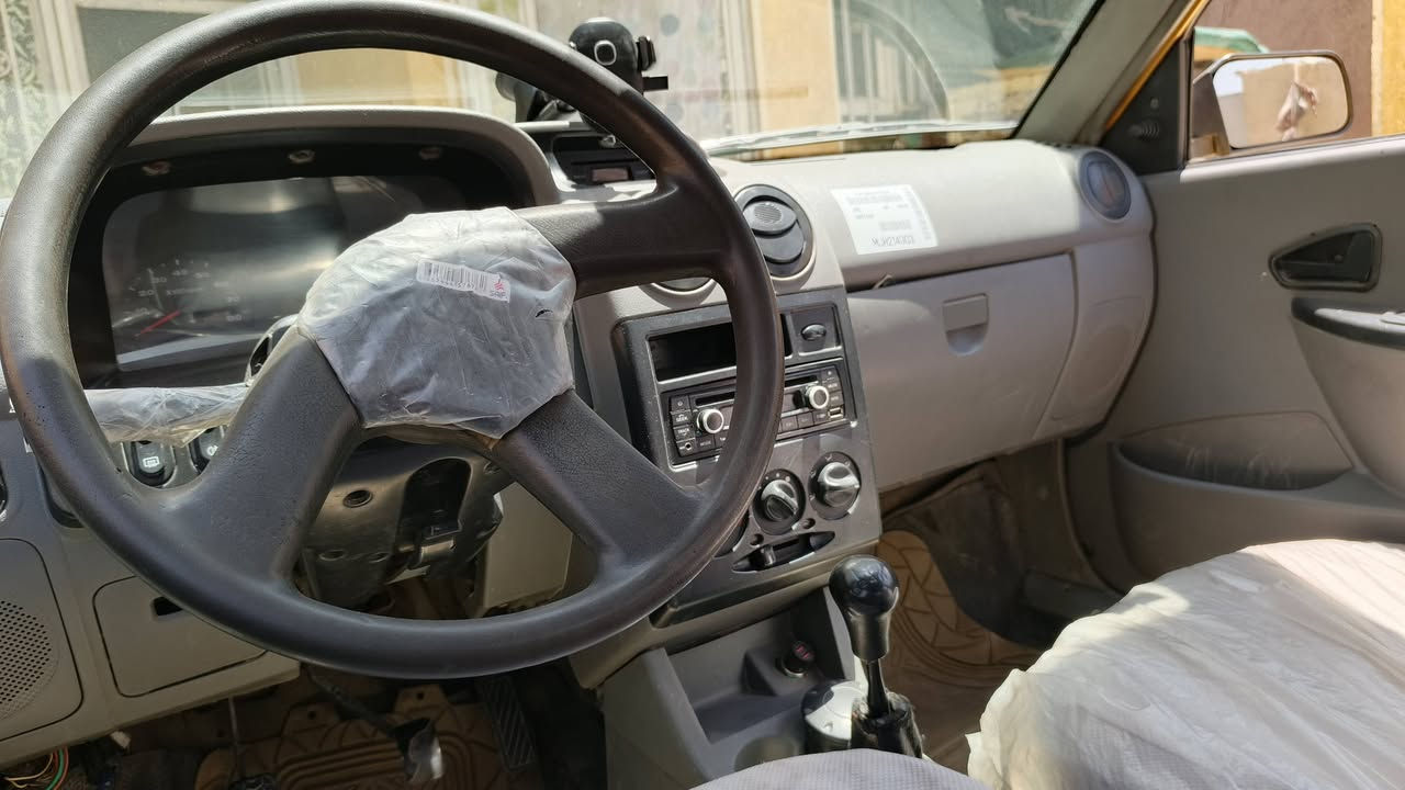 السلام عليكم
موديل 2013 للبيع كير مكينه شواصي كفاله تحويل ثاني يوم مصفره هيئة وغرامات لاضربه ولا خياس بس بيها شخوط بسيطه مشط ستيرن صدر كله جديد جامه امامية جديده سبب البيع اريد اخذ احدث مكاني حي اور سعر 28 وبيها مجال رجائا المو شراي لايتصل ***********
