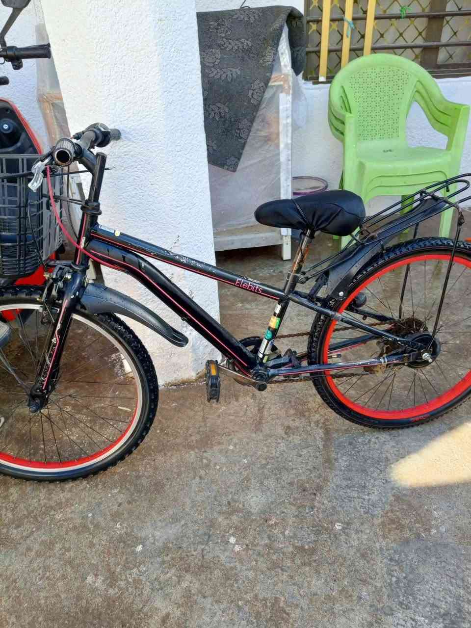 السلام عليكم
بايسكل ياباني للبيع نضيف السعر ٨٠  الف وبيه مجال ***********
