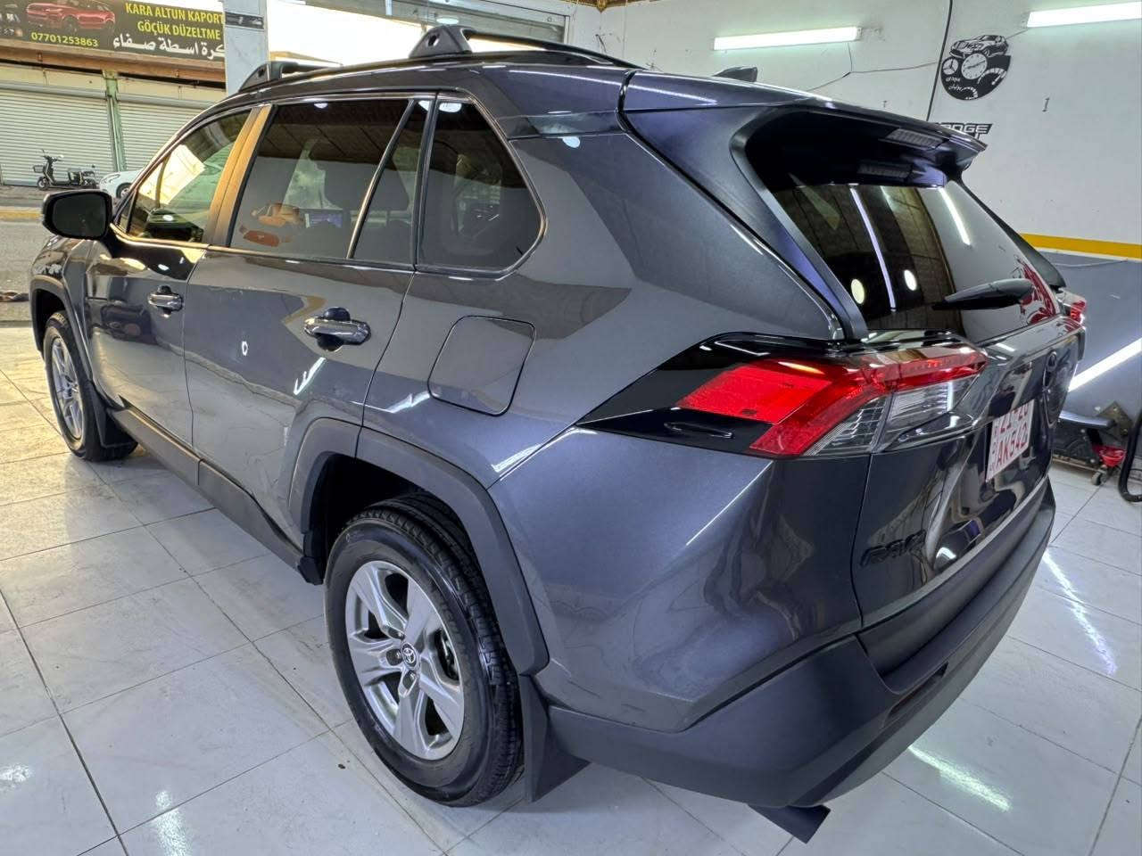 TOYOTA RAV4 XLE   2024
السعر  240$
اللون نفطي
وارد امريكي بجم كبس
عدد المسافات ٢٣ الف ميل
صور حادثهااا مرفق بالصوره
صبغ نص جاملغ سايق فقط
تبديل بابين بلادي
الدواخل والشاصي مكفوله من الحادث
ايرباك طاك برده فقط
مواصفات XLE
فتحه سقف
شاشه لمس
كاميرا خلفيه
بصمه
حساسات اماميه
رادار  امامي وجانبي
تحديد مسار وتحديد السرعه
تشغيل عن بعد
صندوق كهرباء
وباقي مواصفات الراف الفول XLE
كاتي تترقم شمالي
العنوان كركوك 
هاتف  ***********
