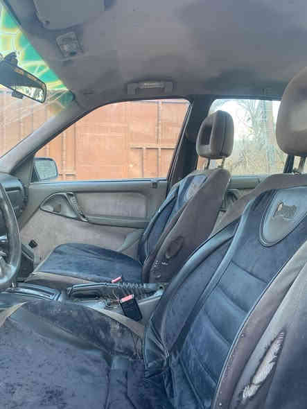 اوميكا مديل 91 جام امامي كهرباء وخلفي جوبي كير اوتمايك سياره قطرت معجون مابيهه جارده محرك بي تبخير خفيف صدر جديد تخم تاير سياره وارد ياباني منضومه تبريد بيه  كيجات الدشبول كلهن شغاله رقم فحص كركوك ⛔سنويه خضره معلومات الشرعي عندي بس رقمه ضيعته اكفل سرقه وعشاير مكان السياره سامراء⛔ سعر 12 وبيه مجال ***********
