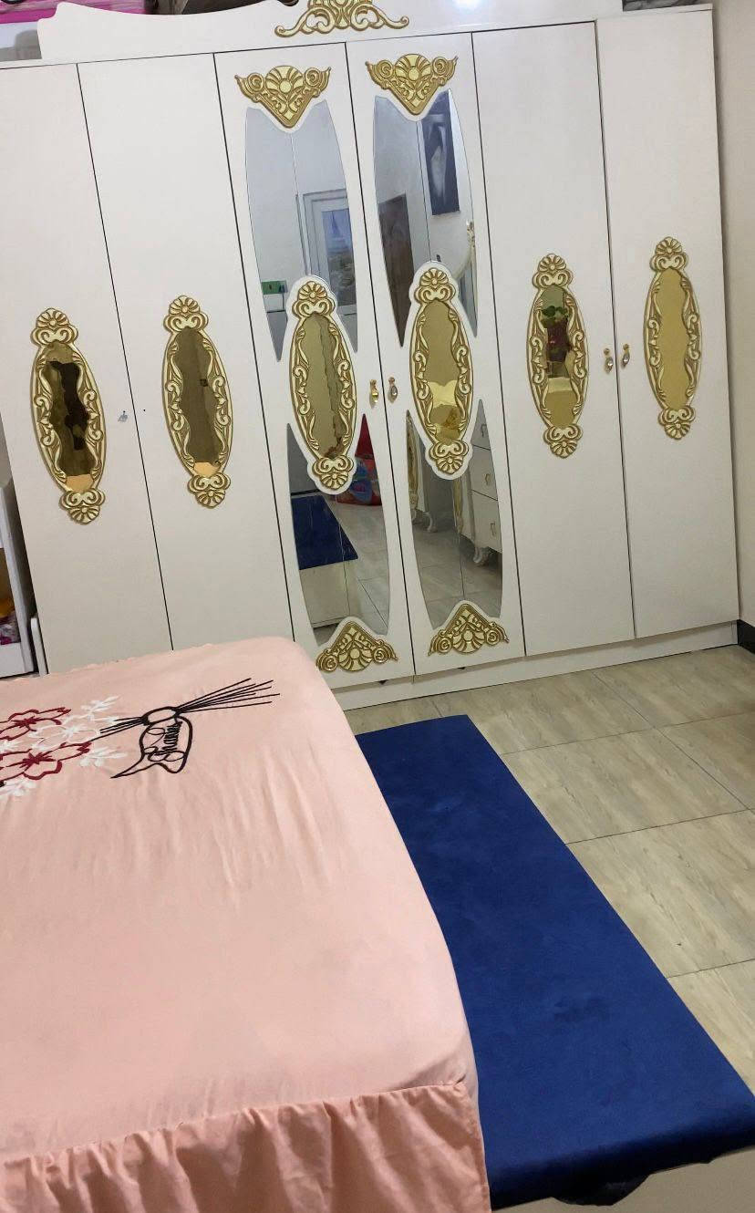 غرفه تركيه نظافه 90%الخشب الثقيل الدرجه الاولى مو الخفيف 9 قطع مستعجلين على بيعه السعر 500 وبيه مجال


**إذا كنت صاحب هذا الإعلان وتريد حذفه لأي سبب، رجاءا أرسل رسالة إلى الدعم الفني**