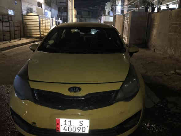 السلام عليكم أخوان عندي كيا ريو2015 رقم بغداد بأسمي مكينه gdi 1600 السياره تخم تاير جديد  تخم نوزل تخم بلك فيتبم كلها جدد  السياره صافيه ونضيفه  عندي حداديتها نص عمر  السياره بيها طخطخات خفيفه مكينه كير خير من الله   السعر ٧٥ وبيها مجال ومكاني بغداد البياع وهذا الأرقام ***********  هذه الارقم بيهم واتساب ***********
