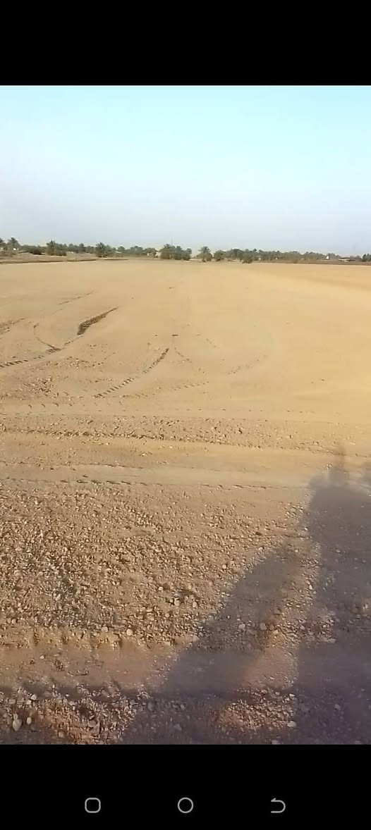 السلام عليكم 4دوانم للبيع واجهيه 40 ونزال 250 السند بسم شخص واحدسند 25الموقع قريبه عله مزارالعلويه شريفه ع منطقت البو عرايس للستفسار اكثر تصال علرقم ***********
