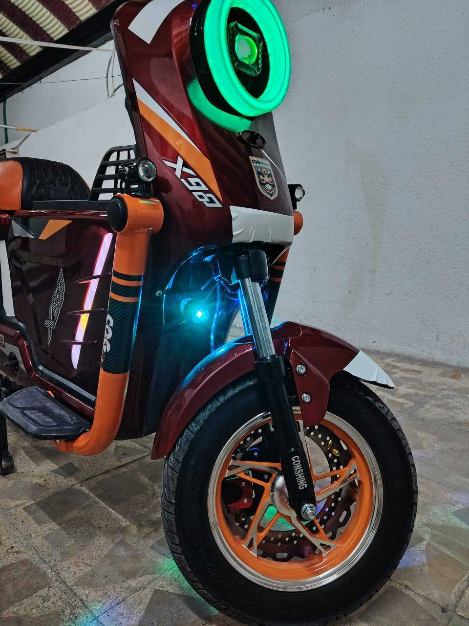 دراجه شحن x900 بالبصره نضيفه وحلوه شخط مابيها واي عطل مابيها كلشي شغال ابيعلكياها لازلغ ولا شخط ولا كسر ولا بيها اي عطل كل كهربائياتها شغاله وبطاريات بحاله جيده جدا صارلها عندي من بداية السنه الدراسيه يعني تقريبا شهرين ونص واحتاجيت فلوس وردت ابيعها السعر 600 وبيها مجال بسيط رجائاً لحد يدخلي ويكلي خاب اشتري R9 جديده بهلسعر انا ماخذها ب700 وسوكهن يمنه ب700 وبطارياتها عدد 6 32 امبير ولحد يدخلي ويكسر بالسعر سعرها 600 وبيها مجال قليل رقمي *********** مكاني بصره امن الداخلي
