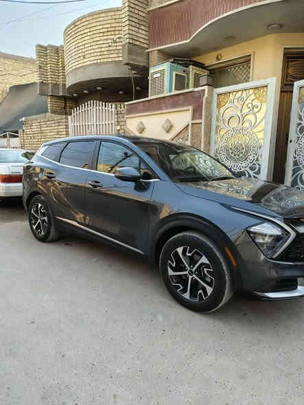 سبورتج 24 ماشية ١٣ الف فول عدى  الفتحة جلد بصمة شاشة متصلة هواي بيهة مواصفات حادثة امامي بدون دواخل مكفول لغد وشاصي السعر ١٩٠ وبيهة مجال مستعجل على البيع ***********
