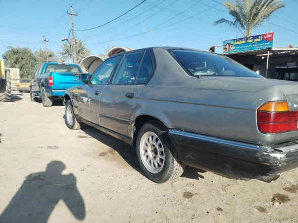 سلام عليكم بي ام دبليو 735 موديل ١٩٩٢ رقم بغداد انكليزي بسمي السيارة مال تعمير مكاني بغداد حي اور رقم الهاتف *********** السعر ٢٨ المحرك بي صرف قليل
