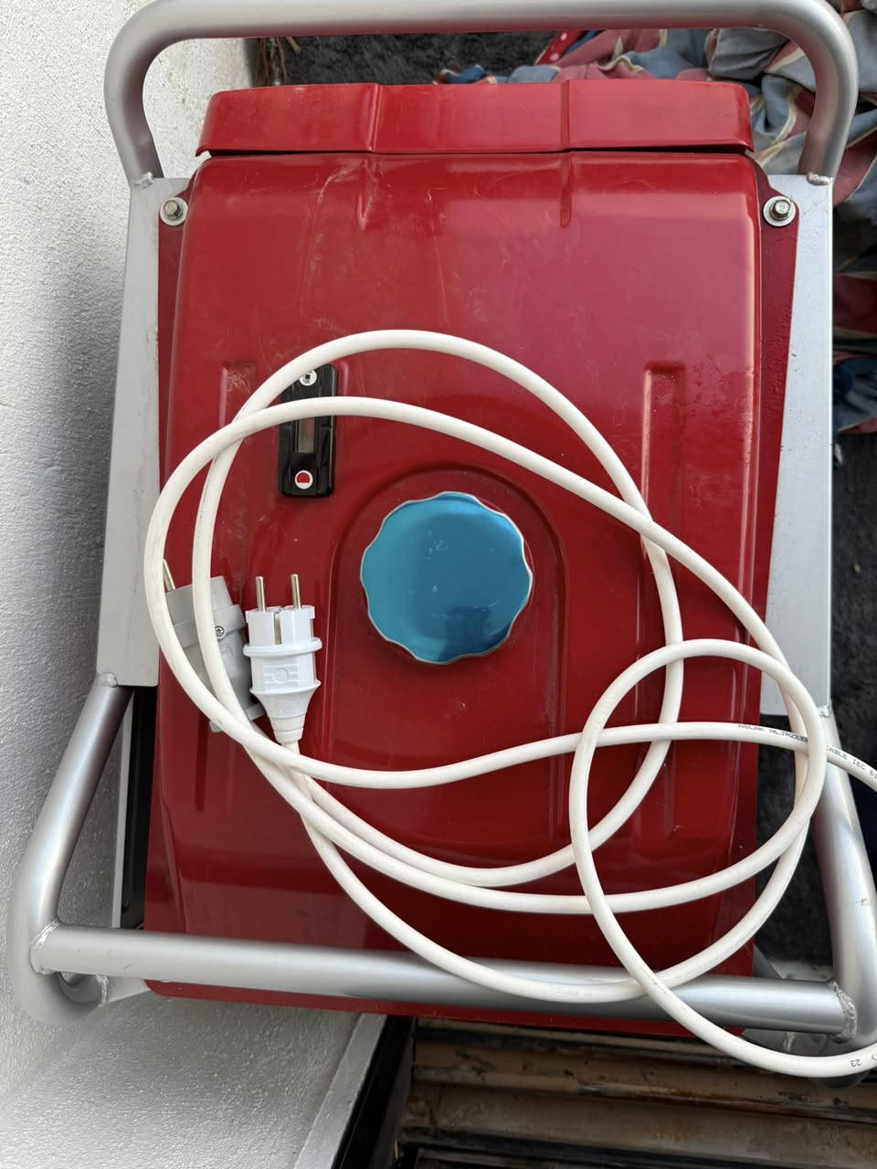 مولد كهربائي ياباني أصلي يعمل لمدة ساعتين فقط
8 أمبير
خزان وقود سعة 10 لترات
بنزين ممتلئ
يستهلك بنزينًا أقل
 بلاک  وكتيب تعليمات
بضمان
الموقع: أربيل
السعر: 7 أوراق ونص ✅
إذا لم تكن عميلًا لدينا، فلا تتردد في التواصل معنا


**إذا كنت صاحب هذا الإعلان وتريد حذفه لأي سبب، رجاءا أرسل رسالة إلى الدعم الفني**