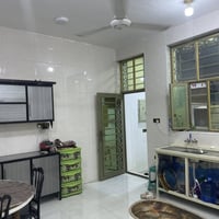 دار للبيع المساحة 200م طابو صرف بأسمي  الوجه 10 والنزال 20  يتكون من ك...