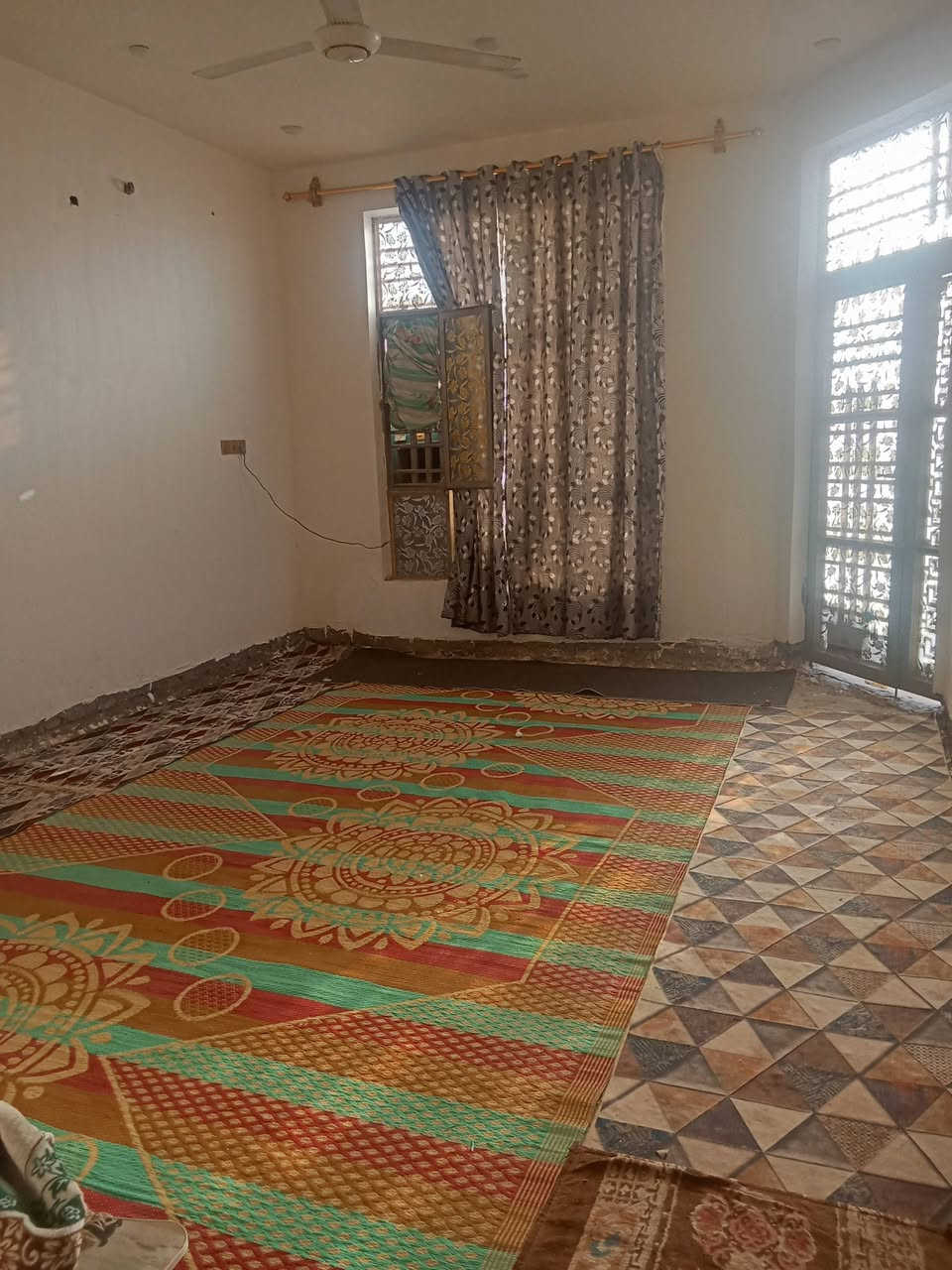 البيت  للبيع  السعر خاص اتصال عل الرقم   ***********
