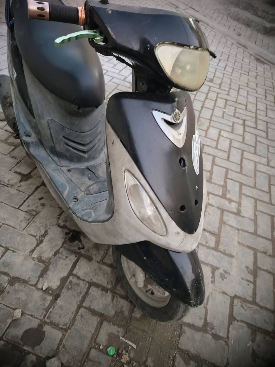 سلام عليكم 
دراجه 120 ماكس منغولي شغاله هندر نضيفه 
لاتبخير ولانضوح بل مشي مكينه ناعمه 
مكفوله 
سعر 380 الف 
عنوان مدينه قطاع 19 
***********هاتف
