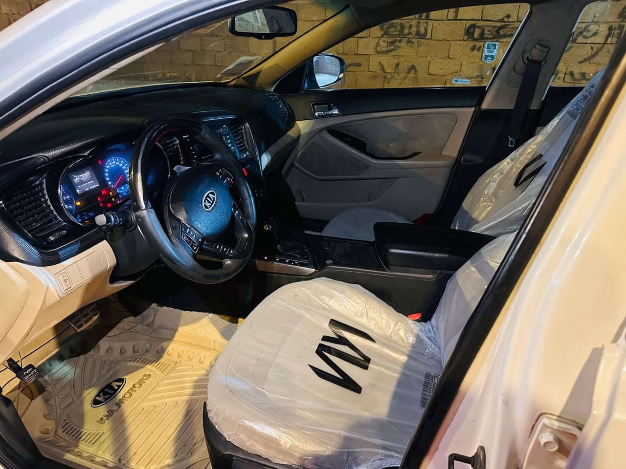 اوبتما موديل 2012سياره جاهزه محرك2.4 رقم اربيل وكاله تحويل موصفات معروفه ***********
