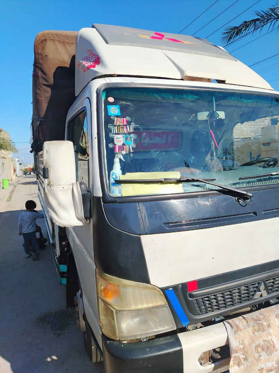 السلام عليكم سيارة كنتر للبيع مديل 16 محسن تايرات جديدة كهربائيات شغالة فوول السيارة جاهزة من كلشي رقم انكليزي بيه سقيف وا جادر بيه طخ بل قمار تانكي كاز 200/مكلف بل نشر تحويل ثاني يوم / ***********/***********
