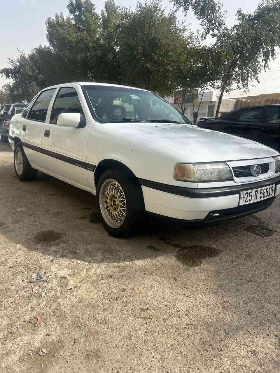 اوبل فكتره 
موديل 1991
محرك حاويه 2000
كير اوتماتيك 
دفتر بازين 
رقم كركوك إنكليزي 
رقم هزه سنويه كله جديد او بسمي 2031 
تخم ويل BBS
بدون ضربه بدون صبغ 
ABS بريك 
صدر امامي خلفي جديد 
غرفه السياره كله بلادي شركه 
مكان السياره كركوك 
الاستفسار على الرقم 0/7/7/1/9/6/8/0/0/3/4 كركوك, العراق


**إذا كنت صاحب هذا الإعلان وتريد حذفه لأي سبب، رجاءا أرسل رسالة إلى الدعم الفني**