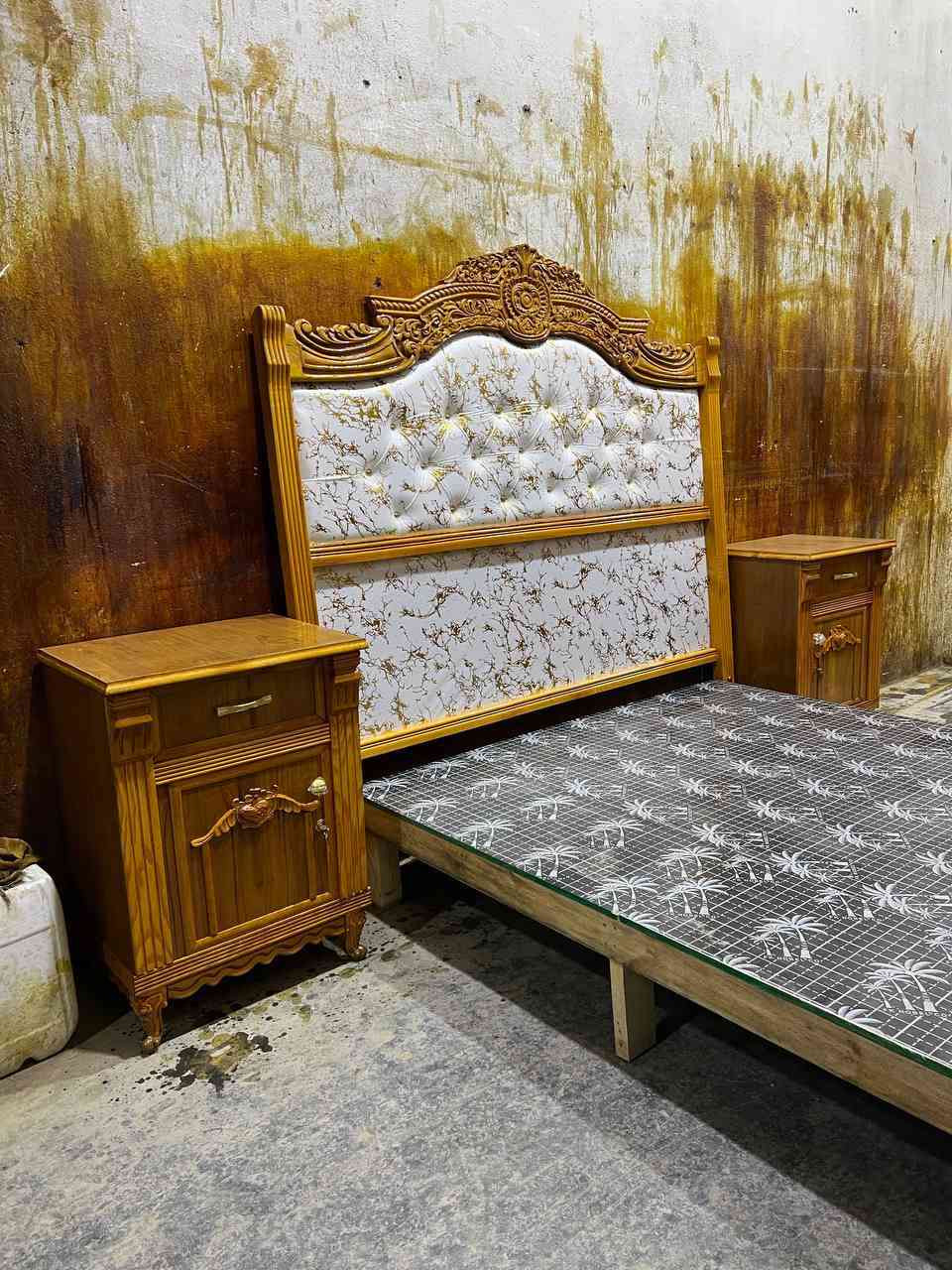 معرض حبوش لنجاره والأثاث 

غرفه مستخدمه بس غرفه لوك آخت الجديده 
دزاين الوكنز جعب الغزال مرتفع عن الارض الدنك الزان 
غرفه درجه أولى كله صاج طبيعي داخل و خارج 
 
للحجز والاستفسار     ***********
