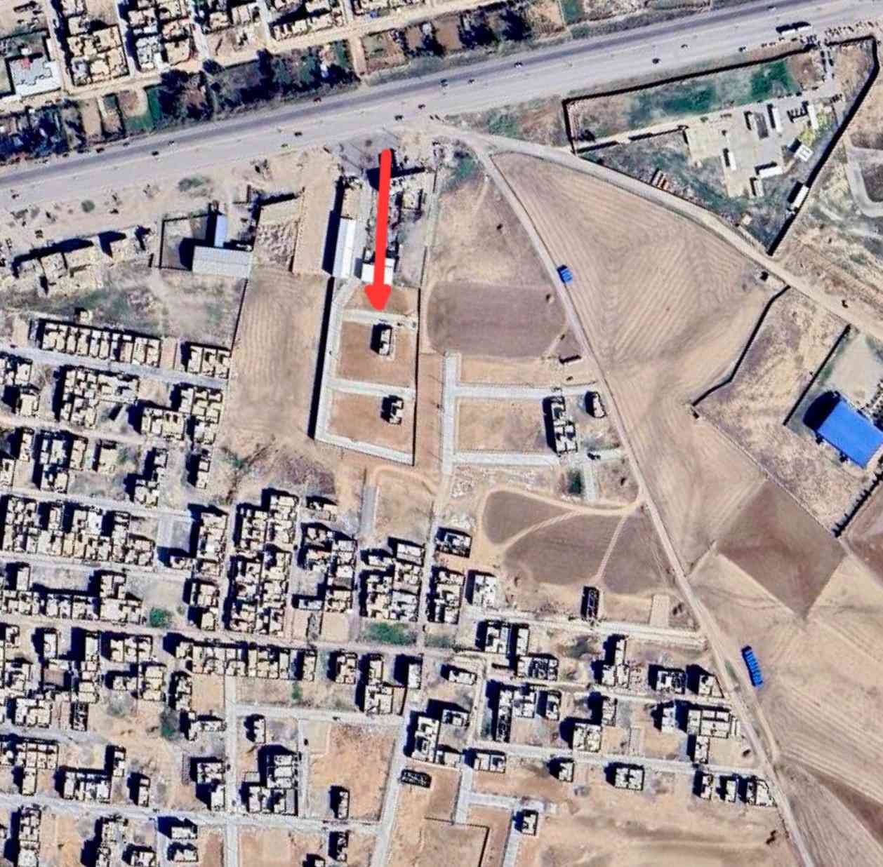 دار جديد( زيرو ) للبيع مساحه 160 متر الأساس صبه رفت سيراميك وسقف ثانوي يحتوي على غرفتين واستقبال ومطبخ ومشتملات ومتوفر جميع الخدمات شارع صبه وماي وكهرباء
السعر 80 مليون
العنوان سايدين مجمع الحياة من جهة مستشفى العتبه
للأستفسار :-***********
