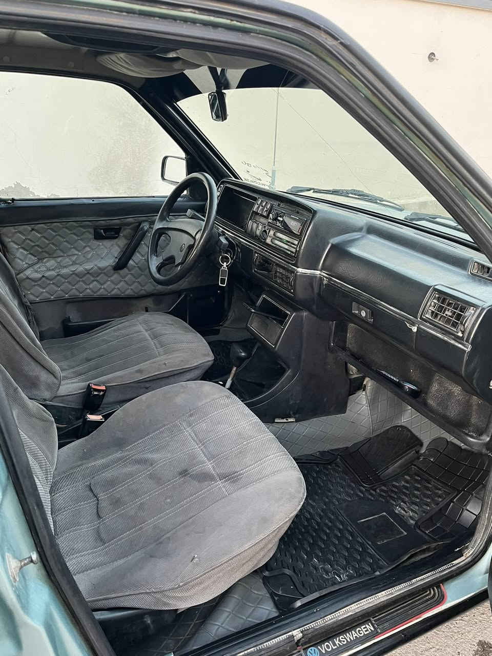 السلام عليكم سيارة كولف موديل ٩١محرك دوش 1800 مكفول صدر أمام خلفي جديد گير أوتوماتيك تخم تاير تنورة صالنصه جديد كهربائيات شغاله باتري وبلكات جديد سنونيه ساقطة رقم أنبار مشروع وطني سياره بسمي تحويل مباشر مكان فلوجه رقمي ***********
