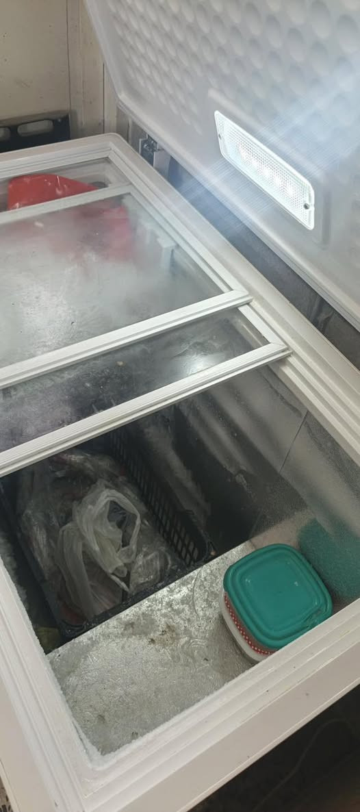 أغراض للبيع استخدام جدا بسيط كلمن وسعره


**إذا كنت صاحب هذا الإعلان وتريد حذفه لأي سبب، رجاءا أرسل رسالة إلى الدعم الفني**