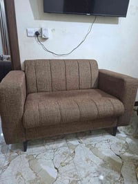 تخم اربع مقاعد نضيف السعر ٧٥ العنوان الدوره المهديه الثانيه 0781833555...