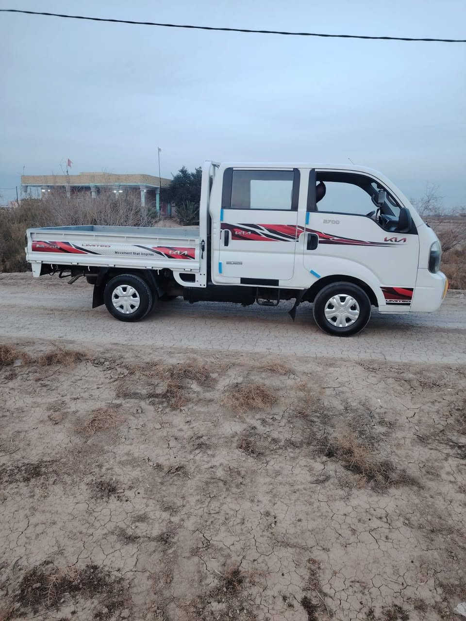 موديل 2015رقم بابل  مكان السياره بابل الشوملي
سنويه مجدده نكليزي دولي داخل هزه وفحص 
السياره بسمي شخصيا //تريد وكاله اسويلك 
تريد تحويل اسويلك 
مكفوله كفاله عامه 
ترايك وين ما يعجبك  
السعر 126
الشراي يتصل. ***********  مامتواجد عل الفيس مكان السياره بابل الشوملي
