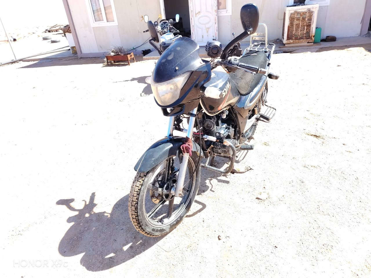 سلام عليكم سايم البيع موديل 19سعر 675وبيه مجال  
لاتواصل. ***********
