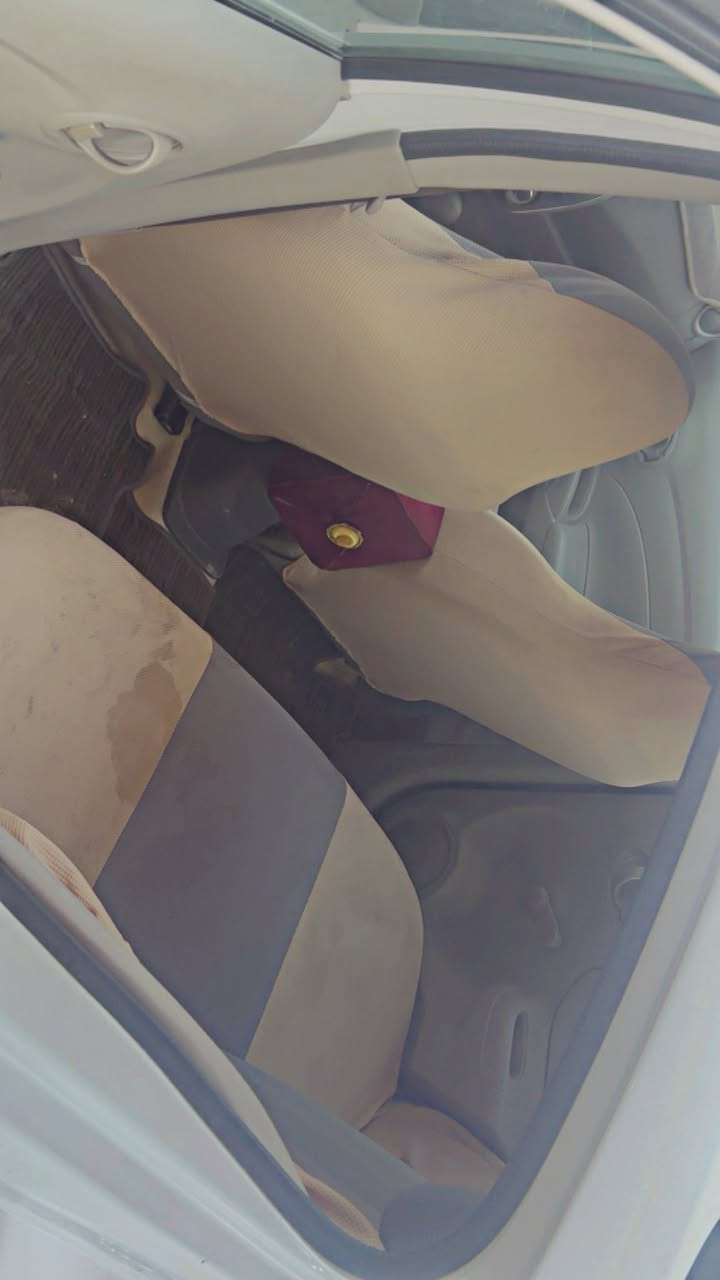 نيسان سني هندي ٢٤ لبيع مكفوله من كلشي ما عده ضربه بسيطه يم قبط البانزين ما سويته  رقم سليمانيه بسمي  ***********  
مكان حله مركز 
سعر ١٢٦ وبيه مجال .
